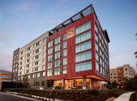 AC Hotel by Marriott Atlanta Perimeter，位于亚特兰大的酒店