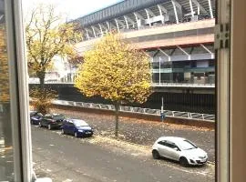 3 Fitzhamon Embankment APARTMENTS opposite Principality Stadium - LONG STAY OFFER