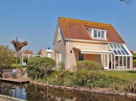 Nice bungalow on the water，位于布雷斯肯斯的酒店