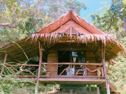 Tha Khao Bay View Bungalow