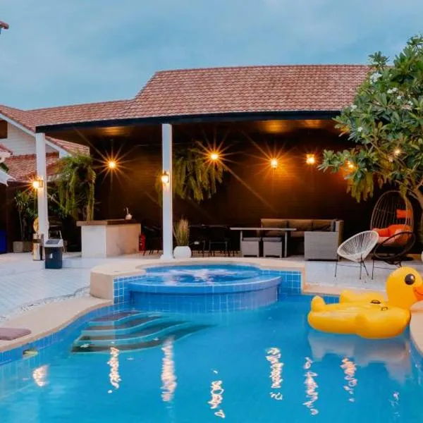 Baan Kiang Lay Phu View Hua Hin Private Pool Villa บ้านเคียงเลภูวิว ไพร์เวท พูลวิลล่า กลางเมือง ใกล้หาดหัวหิน，位于盼武里的酒店