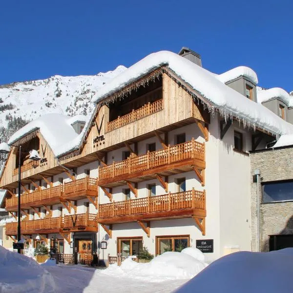 Hotel Le V de Vaujany，位于拉普德兹的酒店