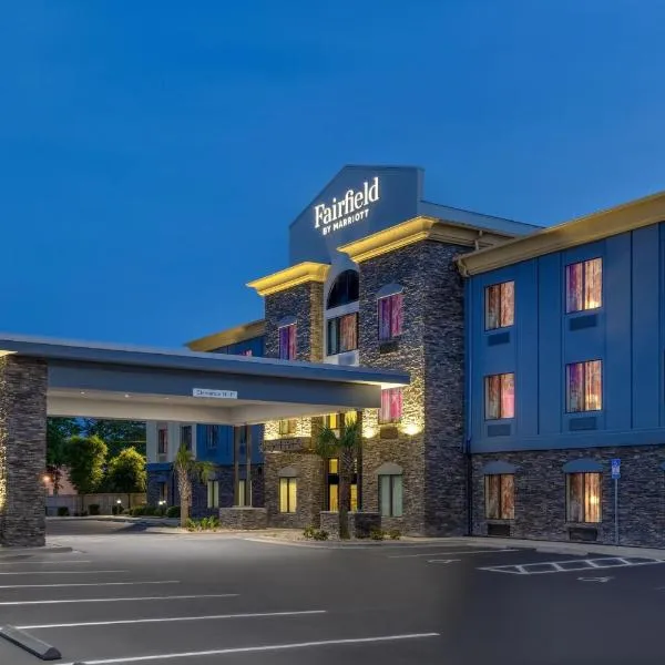 Fairfield Inn & Suites by Marriott Fort Walton Beach Hurlburt Area，位于沃尔顿堡滩的酒店