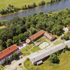 Gutshof Kehnert - Pension & Ferienwohnungen