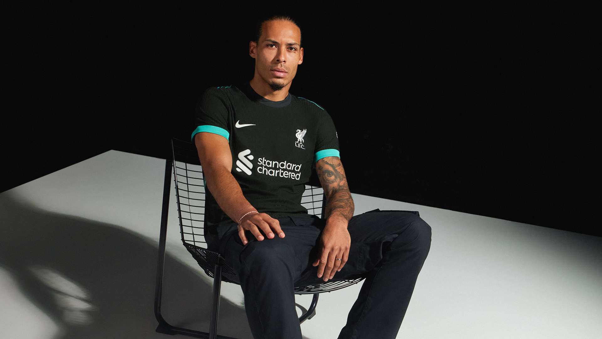 Liverpool 24-25 away Van Dijk