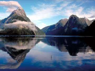 Milford Sound (New Zealand) puzzle online from photo