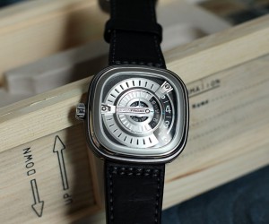 SEVENFRIDAY手表如何鉴别真假 SEVENFRIDAY手表真假对比