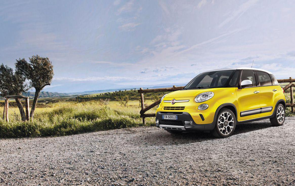 Fiat 500L Trekking price hatchback