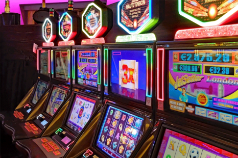 Real money pokies – how and where to play them?