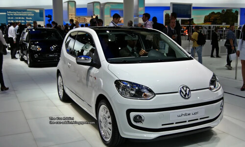 VW white up! #5