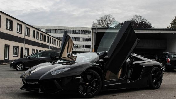 car,vehicle,sports car,Lamborghini,Lamborghini Aventador,performance car