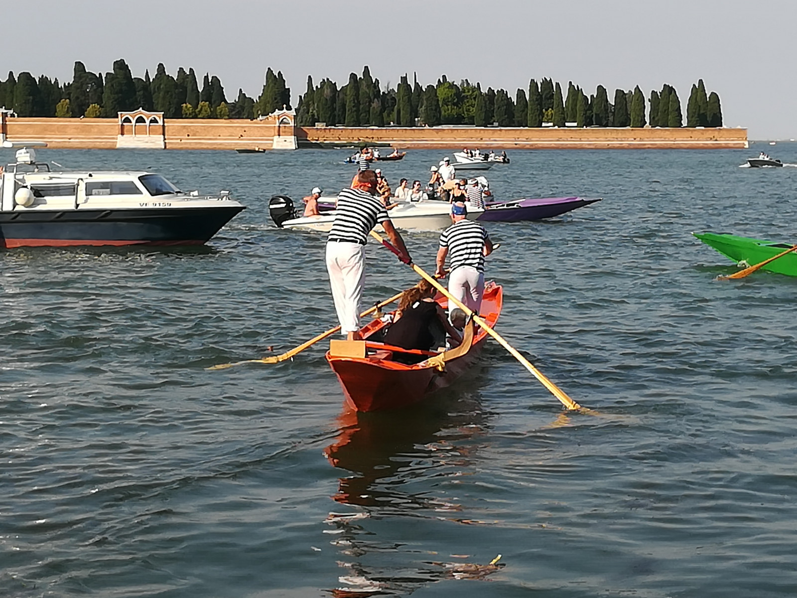 νερό, σκάφος, όχημα, ουρανός, κουπί, πλοίο, boats and boating equipment and supplies, κουπί, λίμνη, υπαίθρια αναψυχή, δέντρο, κανό, πηδαλιούχος, κωπηλασία, ελεύθερος χρόνος, σκαφών κωπηλασίας, ποταμός, Πλήρωμα, κανό, αναψυχή, Αθλητισμός, είδος ξύλινης βάρκας, water transportation, σκίφ, πλοίο, εκδήλωση του ανταγωνισμού, ομάδα, σύννεφο, αθλητικός εξοπλισμός, καγιάκ, σπορ επιφάνεια του νερού, θαλάσσια σπορ, Κανάλι, δεξαμενή, αθλήματα αντοχής, βαρκάδα, θαλάσσιο καγιάκ, σωσίβιο, λίμνη, είσοδος, διασκέδαση, Lake District, πρωτάθλημα, κανό σπριντ