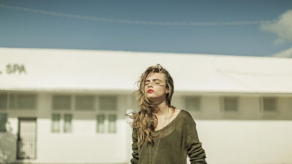 model,portrait,Cara Delevingne,white,winter,photography