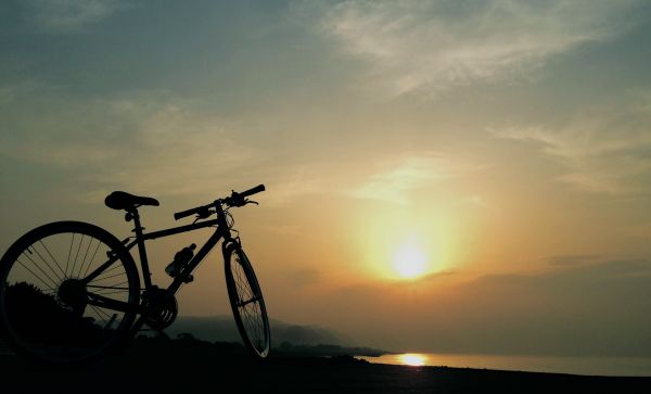 sinar matahari,matahari terbenam,laut,alam,langit,kendaraan