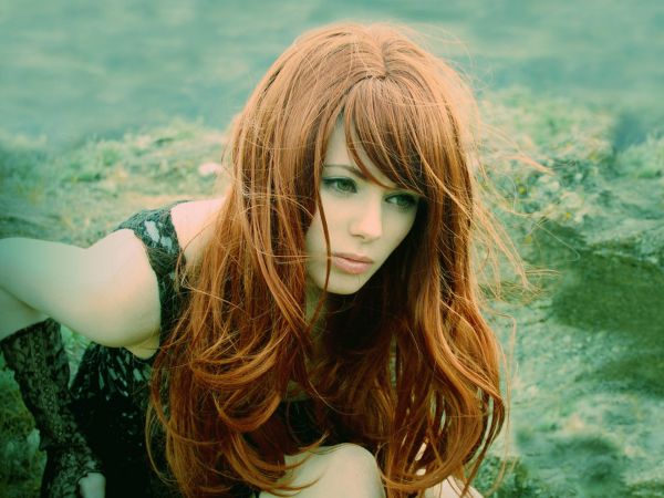 model,portrait,long hair,photography,sunlight,redhead