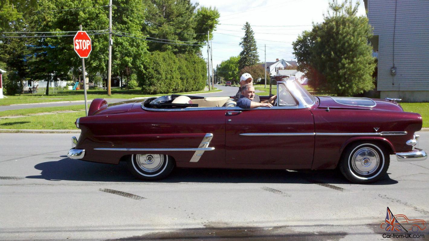 1953 Ford crestliner sunliner