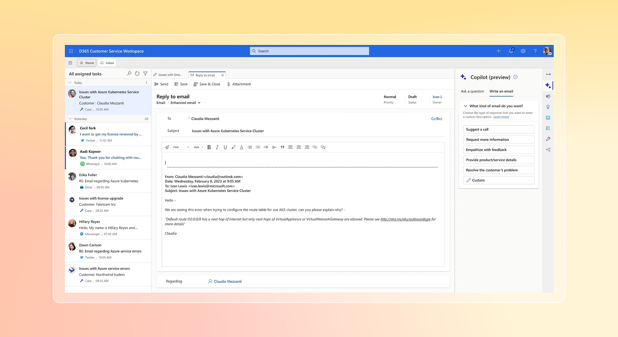 Una finestra in Dynamics 365 che mostra un'e-mail con l'anteprima di Copilot sul lato destro