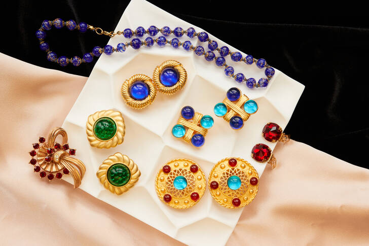 Fine vintage jewelry