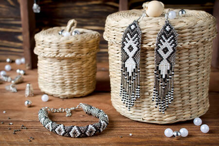 Beaded bracelet and earrings