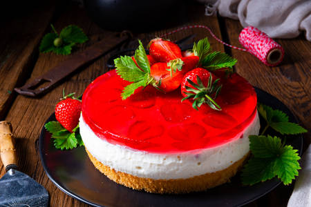 Strawberry cake