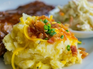 recipe for mom's left-over mashed potato casserole