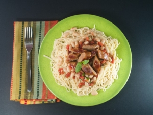 recipe for grilled turkey sausage pasta with tomatoes and cannellini beans