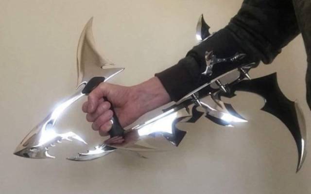 Strange And Cool Weapons (22 pics)