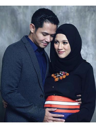 Detail Foto Ibu Hamil Berhijab Nomer 37