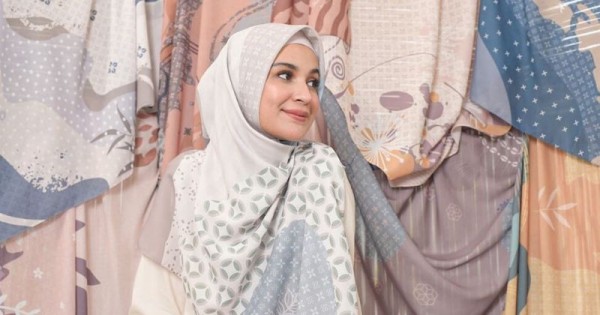 Detail Foto Ibu Hamil Berhijab Nomer 43