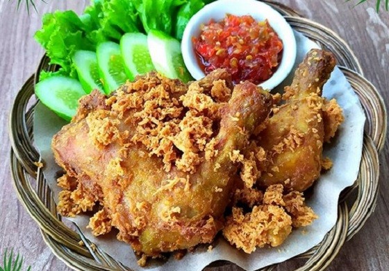 Detail Gambar Ayam Kremes Nomer 25