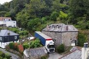 cornwall lorry stuck incredible pitcures