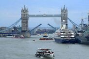 tower bridge live stuck open