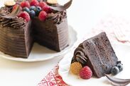 Slimming World chocolate cake recipe is 'gorgeously gooey' - takes 10 minutes in oven