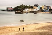 Stay in seaside town Tenby