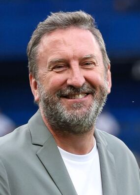 the one percent club lee mack unrecognisable beard