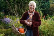 gardeners world carol klein shock bath john lennon