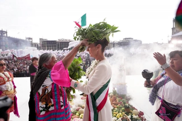 Iluminación y sabiduría para  Claudia Sheinbaum Pardo,  piden mujeres de 70 pueblos indígenas  y afromexicanos