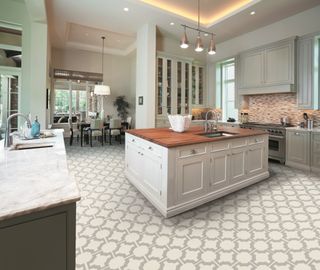 Harvey Maria LVT flooring in kitchen