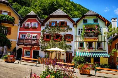 Case colorate nella comunità di Hallstatt