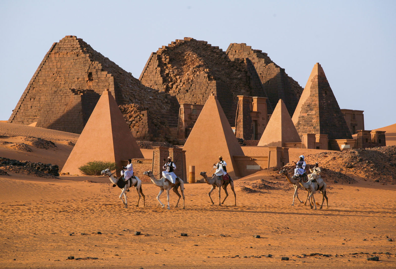 African Countries Quiz Pyramids of Meroe, Nubian pyramids, Sudan