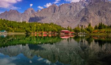 10-Day Trek through Pakistan's Karakoram Mountains