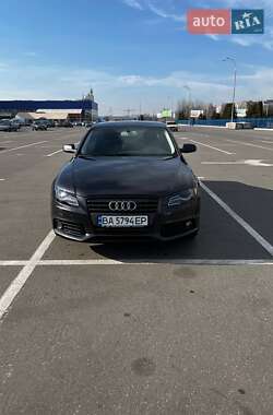 Седан Audi A4 2011 в Черкасах