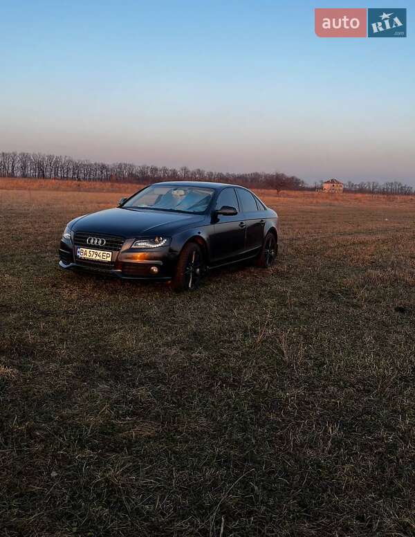 Седан Audi A4 2011 в Черкасах