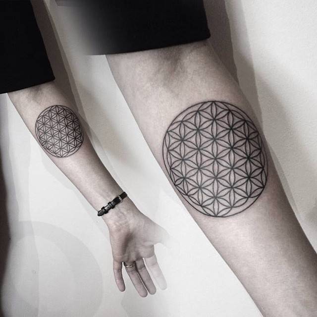 Tattoos of the Flower of Life  the Symbol for Human Consciousness   Tattoodo