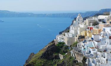 Cottages in Fira