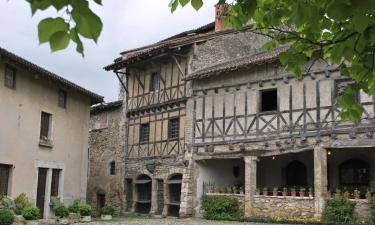 Semesterboenden i Pérouges