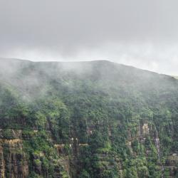 Cherrapunji 73 hoteller