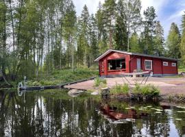 Katiskosken joenrantamökki, hotel sa Hämeenlinna