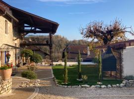 Le Clos Bô-m, hotel con alberca en Marignieu