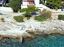 Apartments Blu Mare, hotel v Sevidu